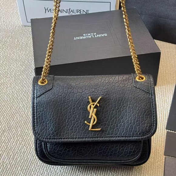 Classic YVES Bag: A Stylish and Versatile Choice for Elegance - Picture 5 of 13